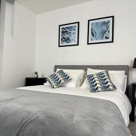 Cozy City Centre Apartment With Free Parking And Free Gym Бирмингам Екстериор снимка