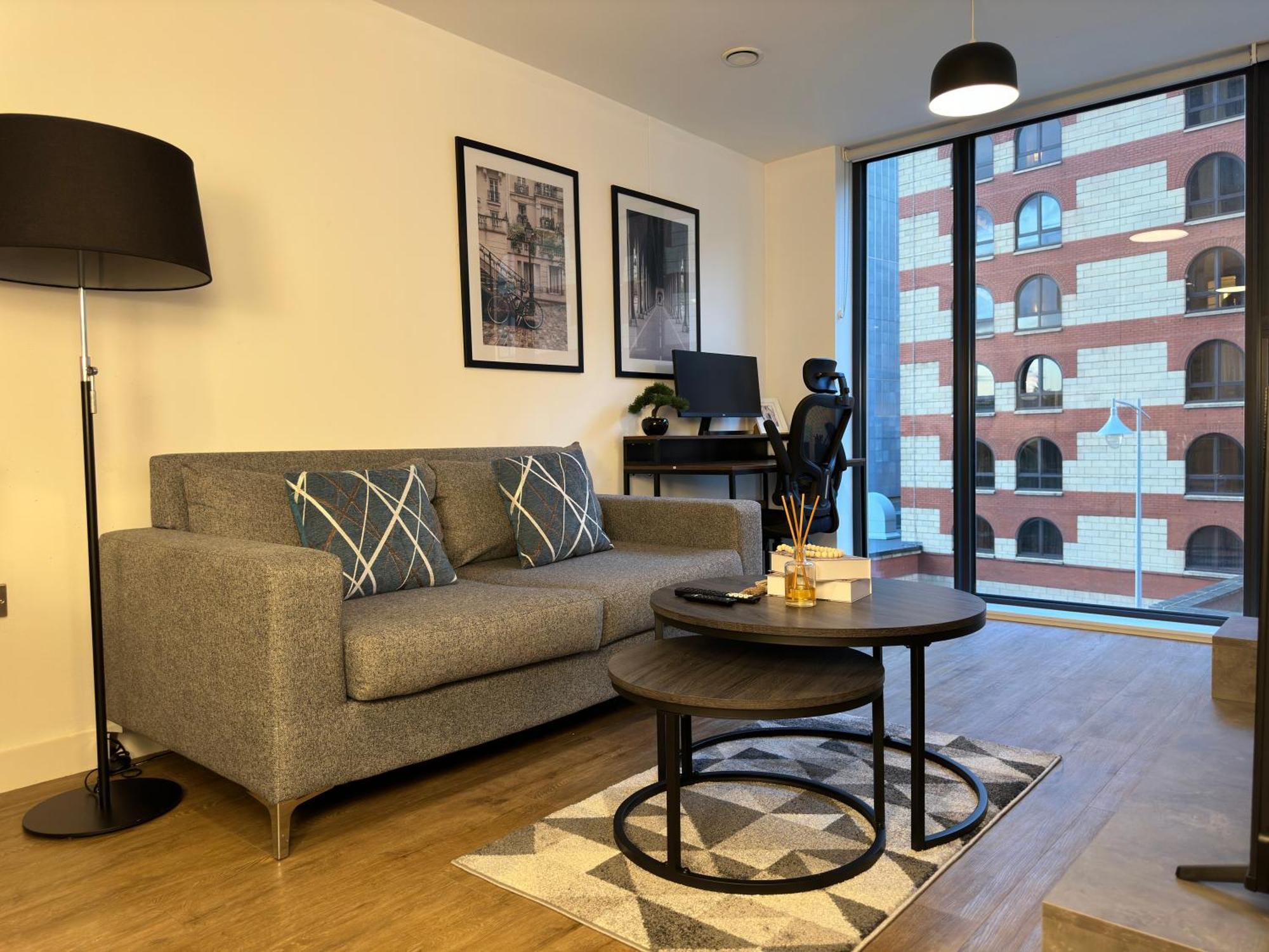 Cozy City Centre Apartment With Free Parking And Free Gym Бирмингам Екстериор снимка