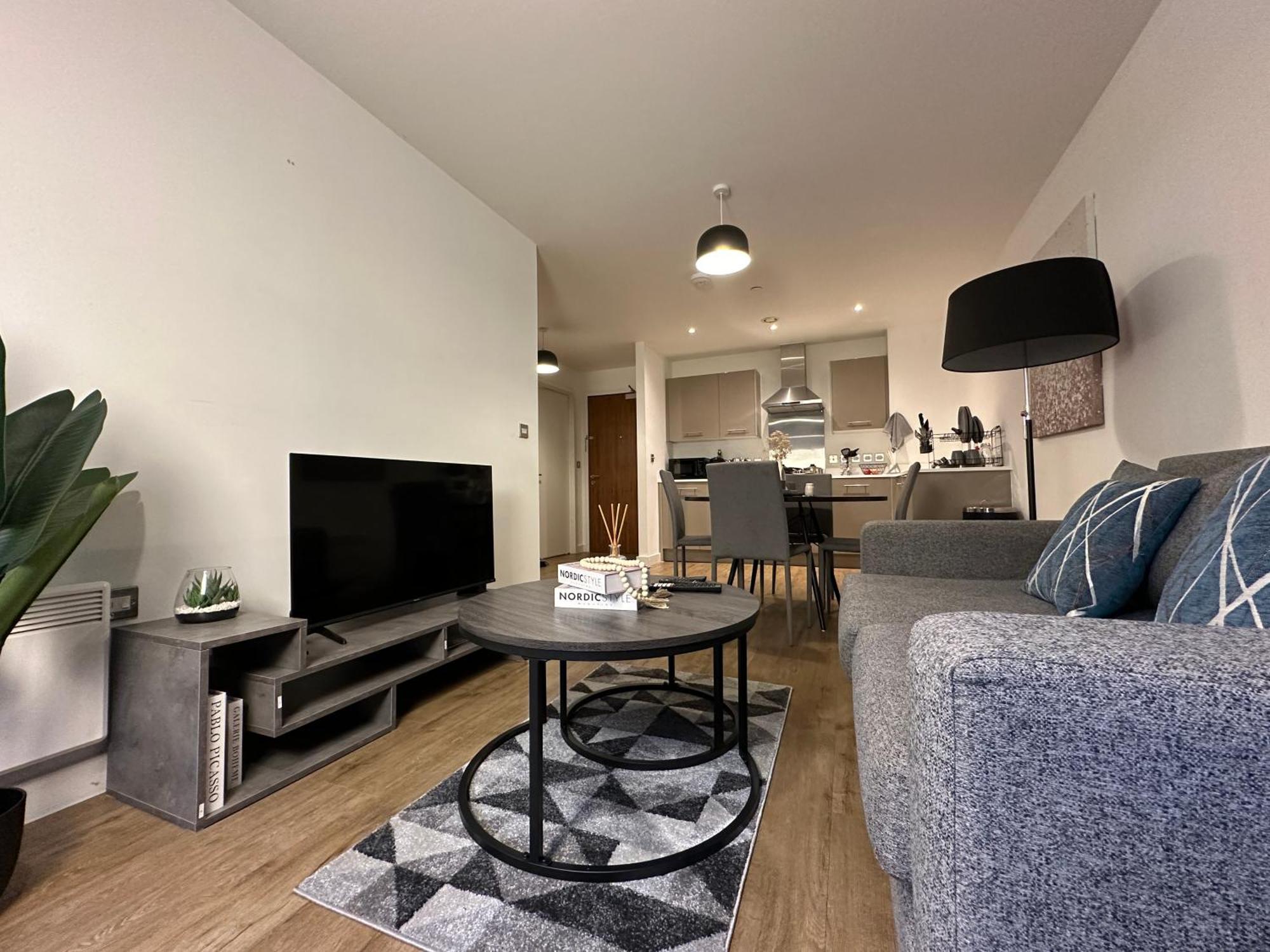 Cozy City Centre Apartment With Free Parking And Free Gym Бирмингам Екстериор снимка