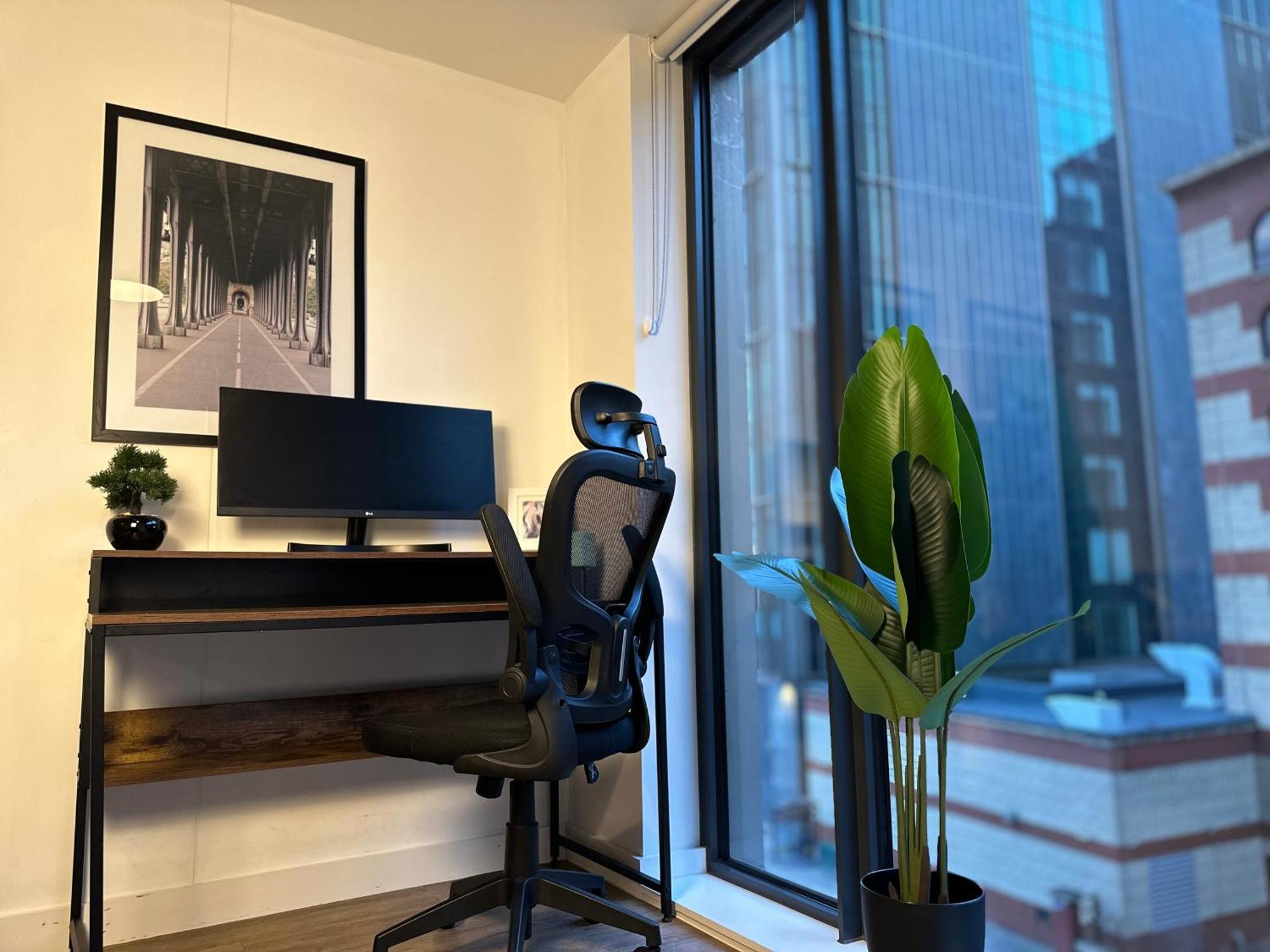 Cozy City Centre Apartment With Free Parking And Free Gym Бирмингам Екстериор снимка