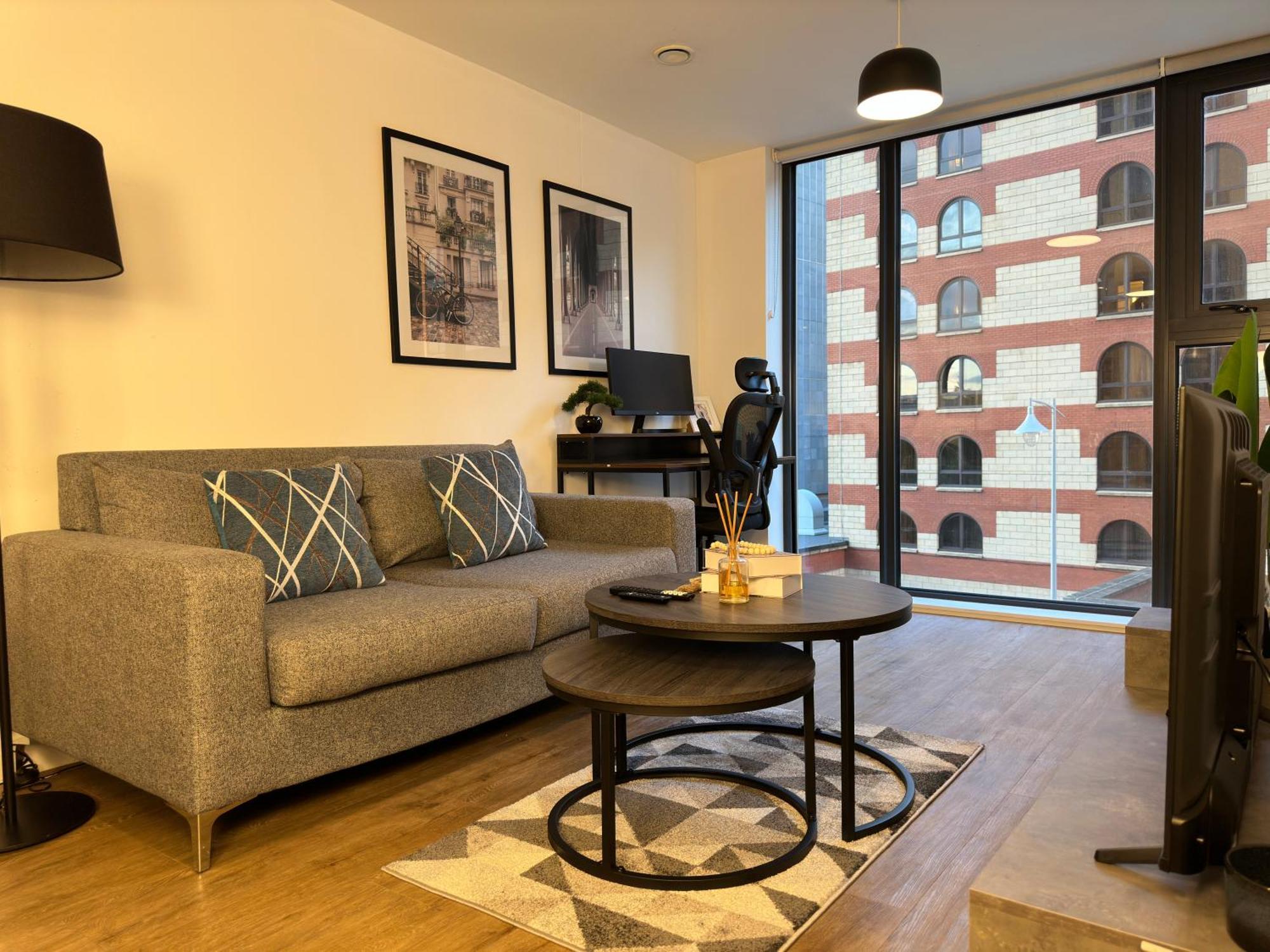 Cozy City Centre Apartment With Free Parking And Free Gym Бирмингам Екстериор снимка